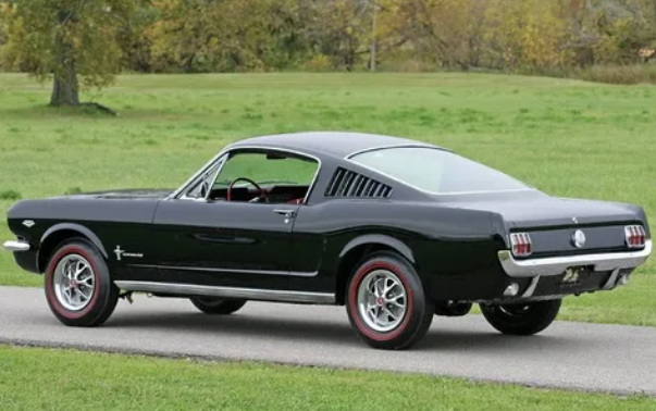 1966-Ford-Mustang-3.png