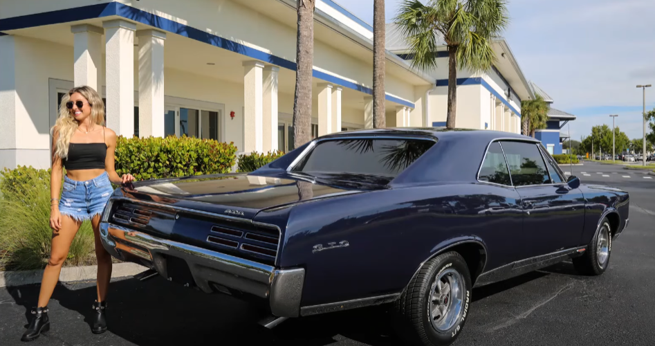 1967 GTO 400 4 speed Manual.png