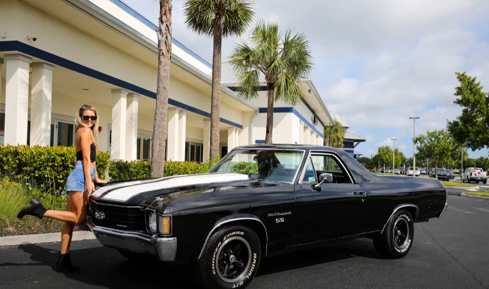 Black on Black 402 Real SS Elcamino.png