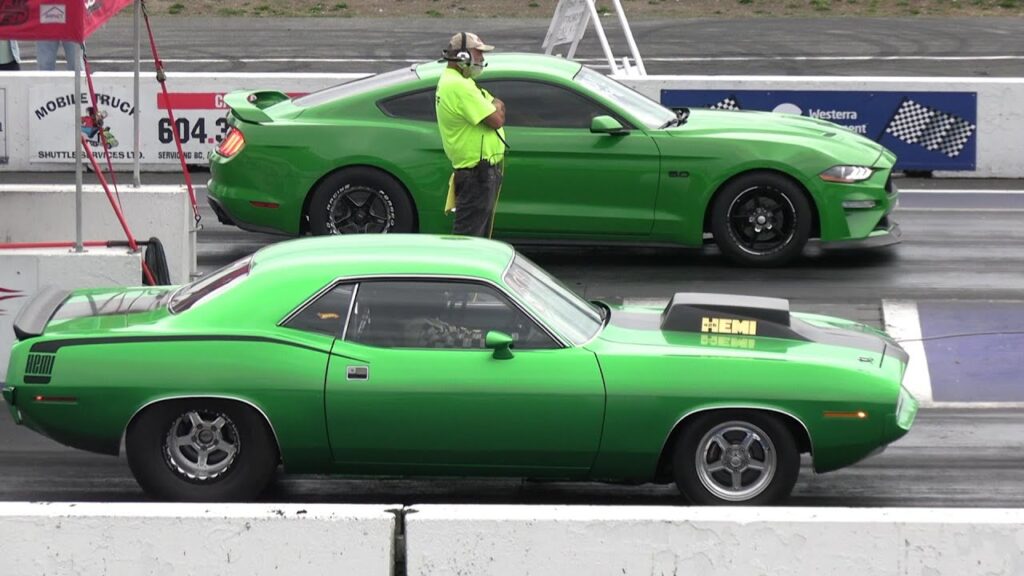 Old-Car-vs.-New-School-Car-Drag-Racing-1024x576.jpg