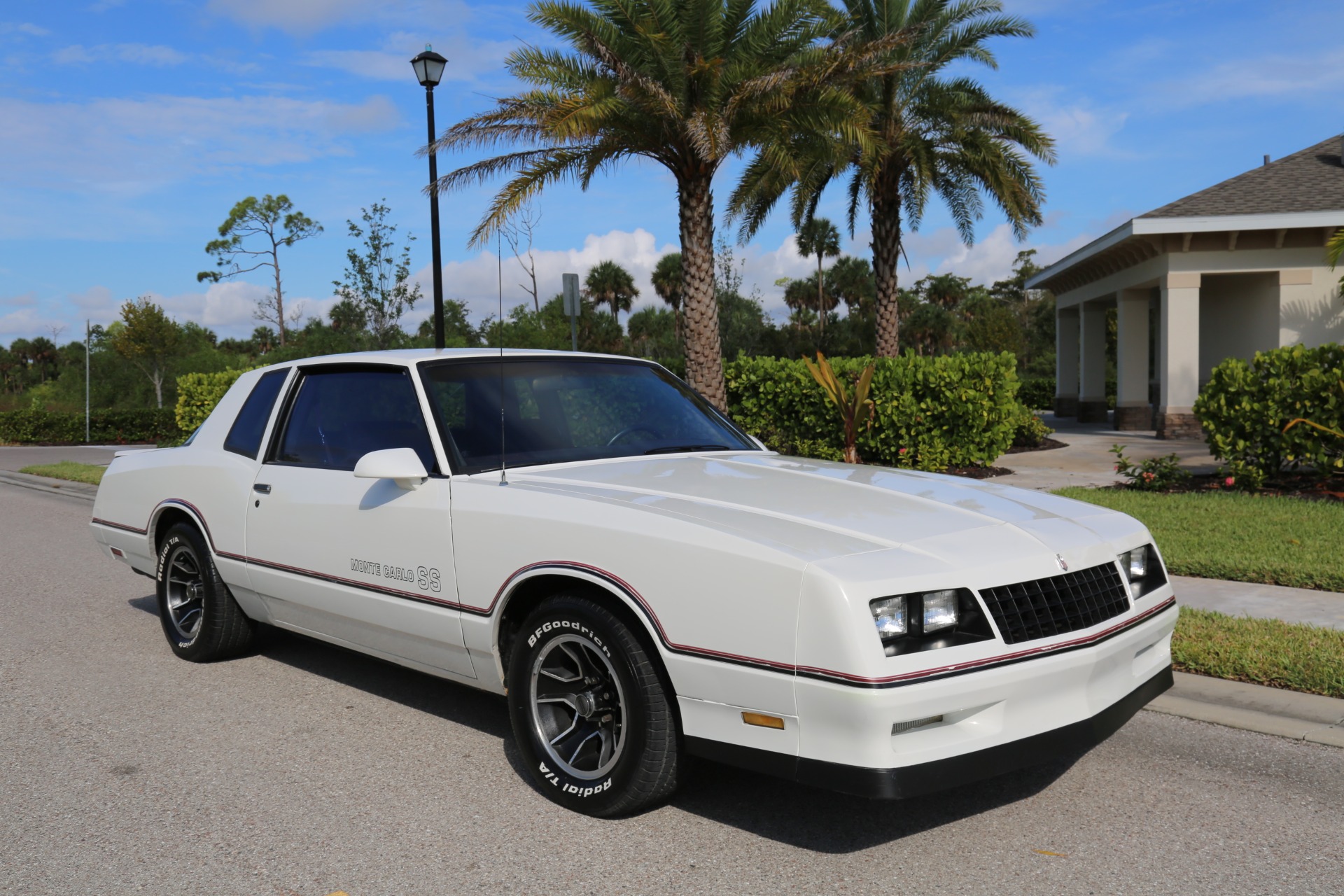 Used-1986-Chevrolet-Monte-Carlo-SS-Aero.jpg